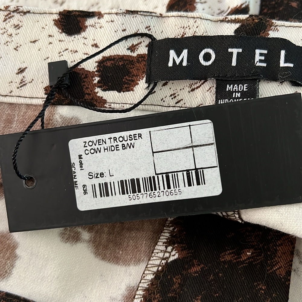 Motel Zoven trouser cow hide b/w - Picture 7 of 8